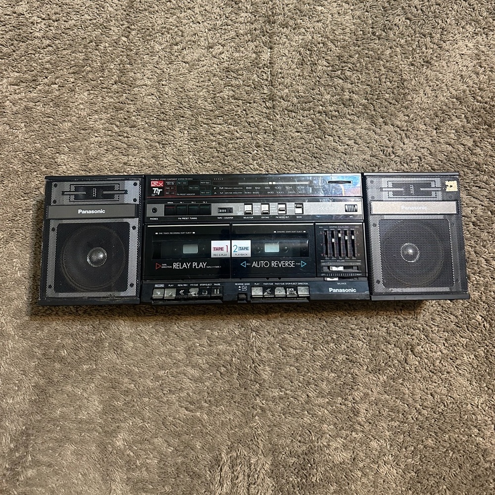 Vintage PANASONIC RX-CW43 AM/FM radio boombox